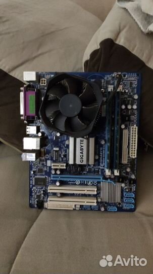 Материнская плата с процессором