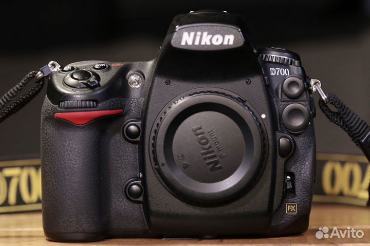Фотоаппарат Nikon D700 body
