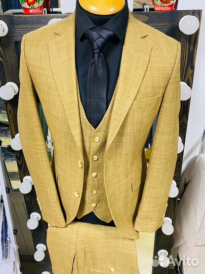 Мужской костюм золотистый premium