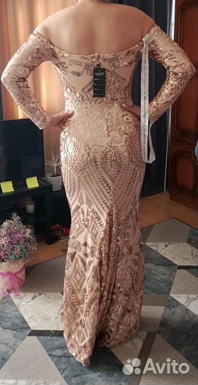 Вечернее платье