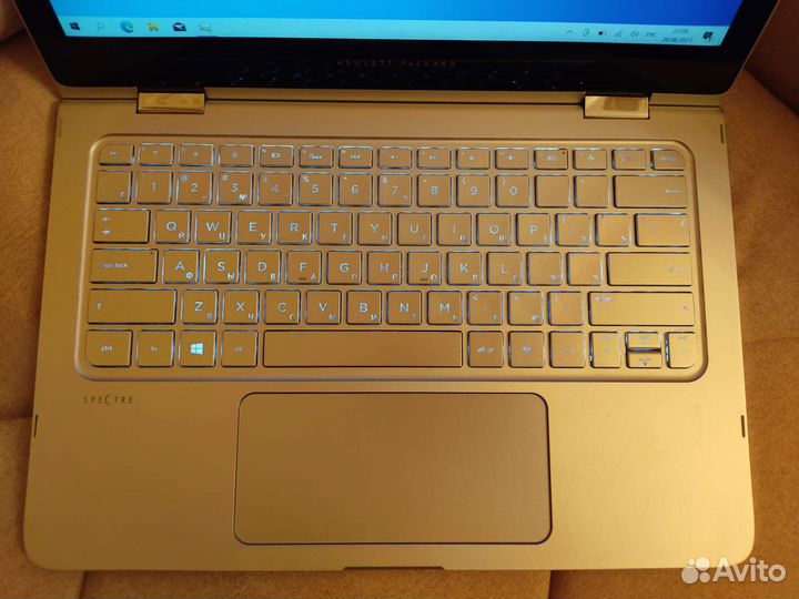 Ноутбук HP Spectre x360 Convertible 13