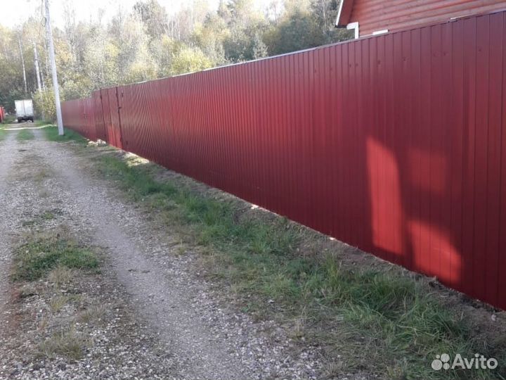 Заборы с раздвижными воротами