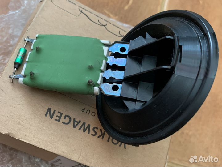 Резистор отопителя Volkswagen Skoda
