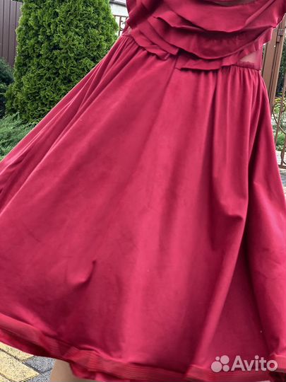 Дизайнерское платье