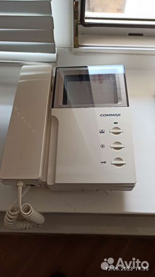 Видеодомофон Commax