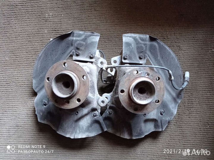 Кулак поворотный L/R BMW 7, E65/E66