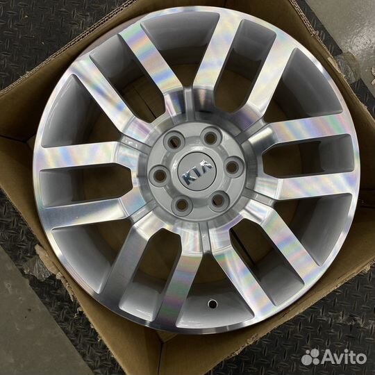 Диски новые 17 дюймов 6/114,3
