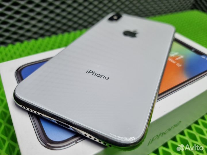 iPhone X, 256 ГБ