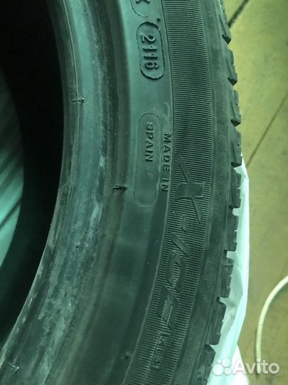 Michelin X-Ice XI3 245/45 R18 100H