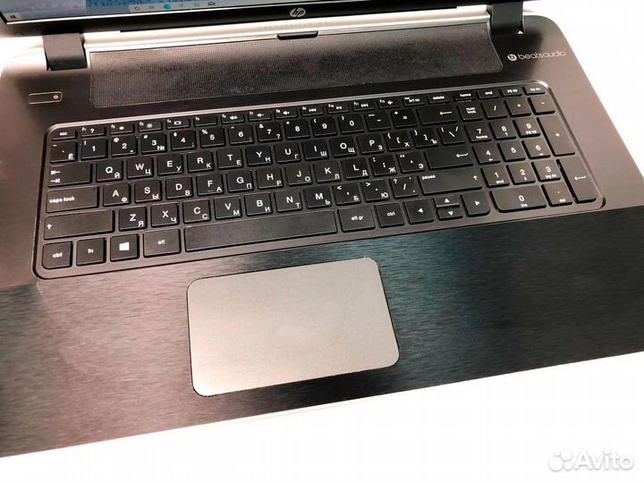 Ноутбук HP i7/GeForce 2 GB/8GB озу 17.3