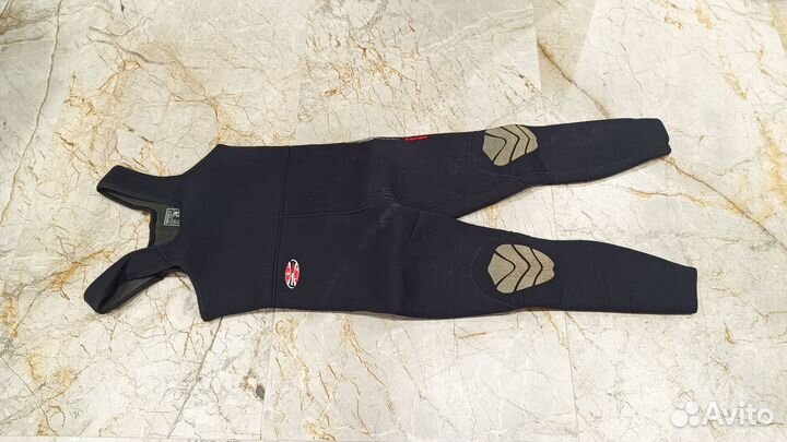 Гидрокостюм для подводной охоты 9 мм