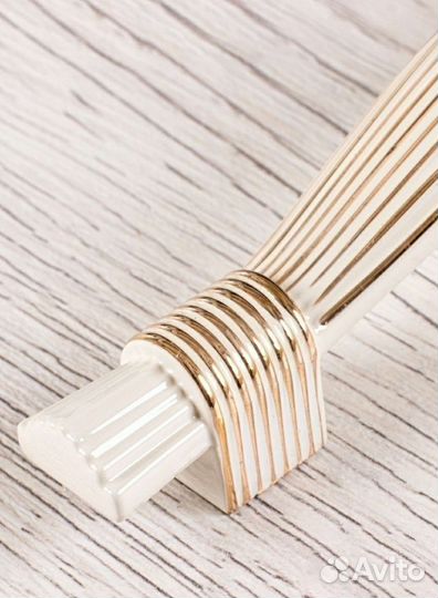 Ручка мебельная скоба 128 мм крем-золото