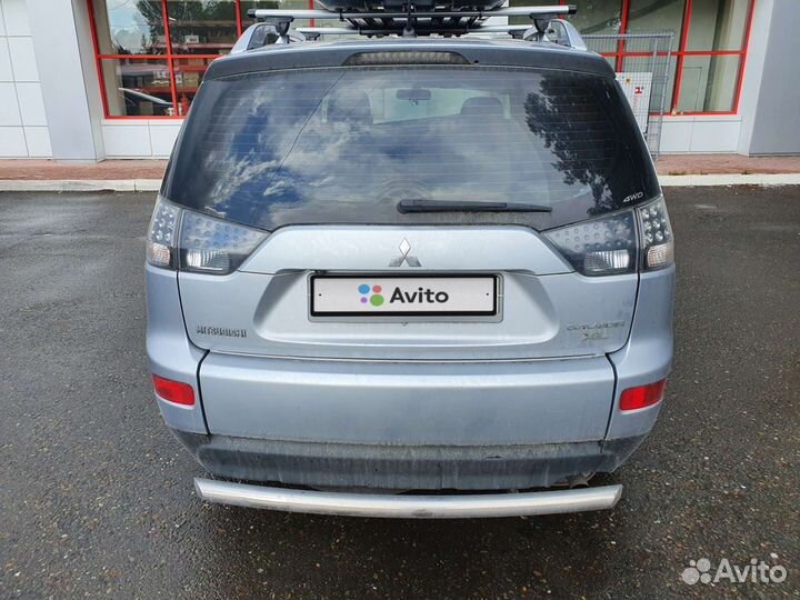 Mitsubishi Outlander 2.4 МТ, 2008, битый, 168 000 км