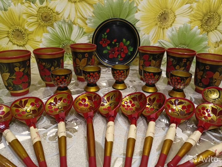 Изделия Хохломы и Поднос жостово СССР