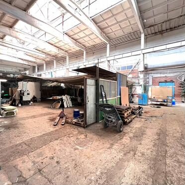 Производственно-складское помещение, 2500 м²