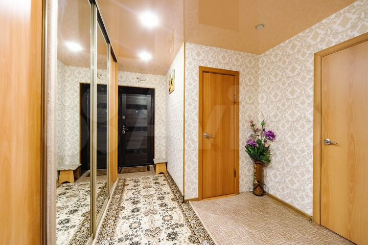 2-к. квартира, 63 м², 9/9 эт.