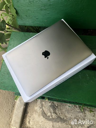 Apple MacBook Pro 13 2017 Touch Bar