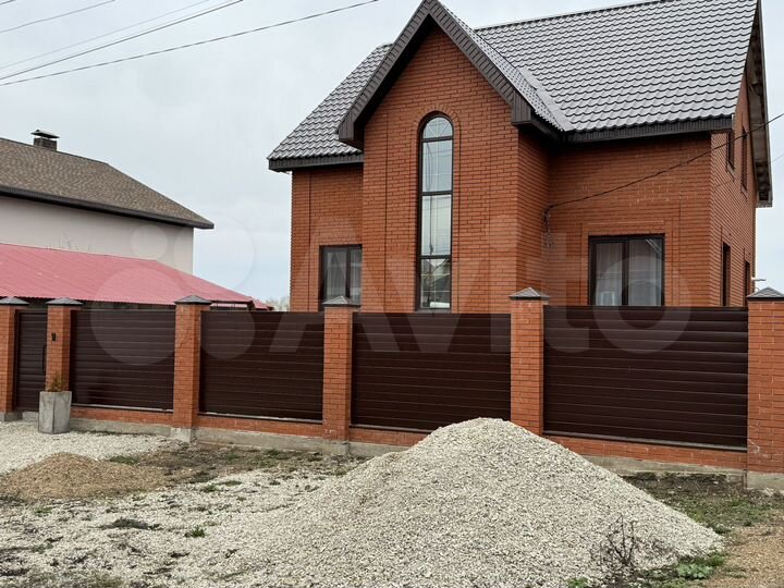 Дом 207,6 м² на участке 13 сот.