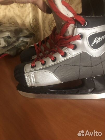 Коньки хоккейные детские 36 размер