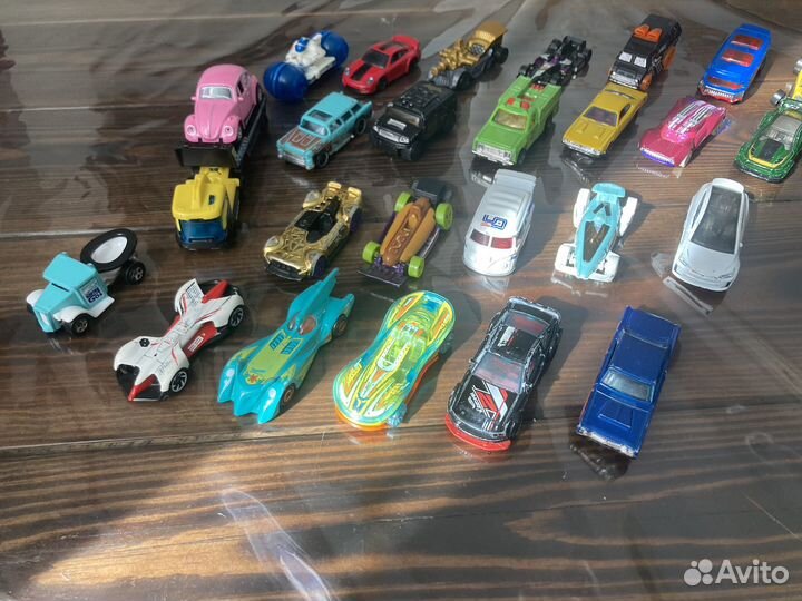 Hot wheels машинки