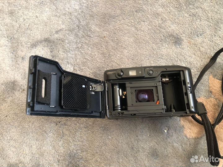 Плёночный фотоаппарат Olympus Superzoom 115