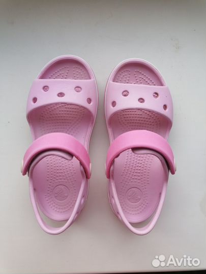 Сандали crocs