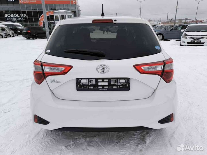 Toyota Vitz 1.0 CVT, 2019, 110 145 км