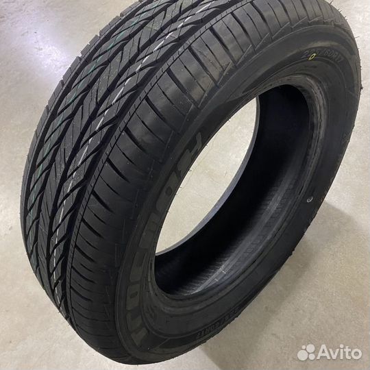 Tracmax X-Privilo H/T 215/70 R16
