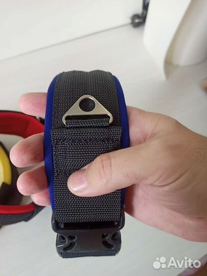 Ошейники, поводки, грызаки, ухватки, игрушки