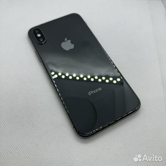 iPhone X, 64 ГБ