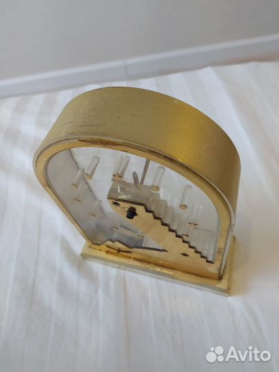 Настольные часы