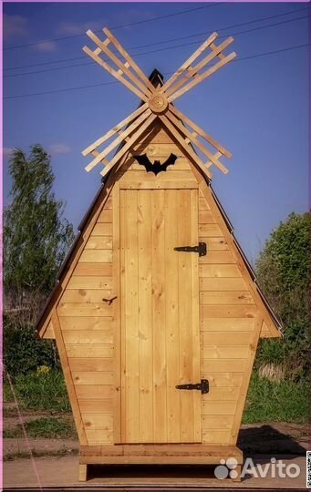 Уличный туалет с установкой ART132