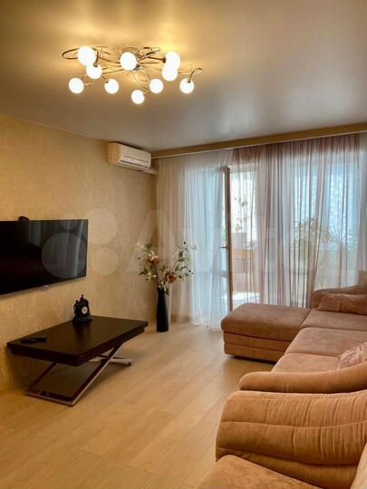 3-к. квартира, 70 м², 2/5 эт.