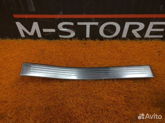 Накладка на порог салона задняя левая