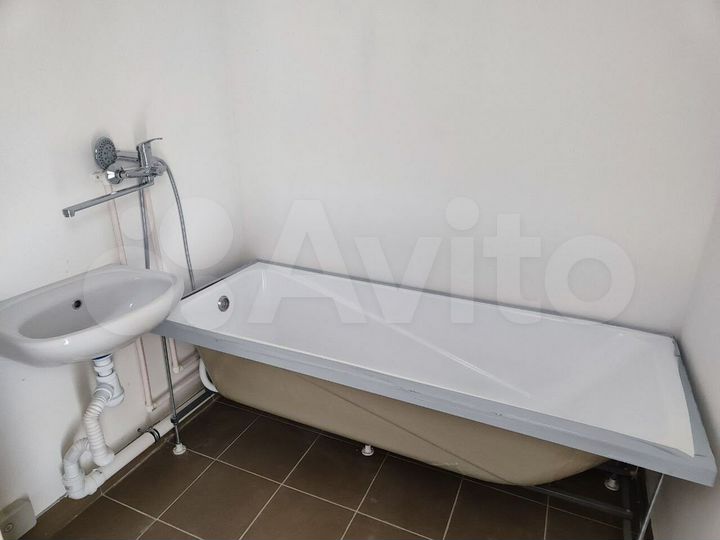 4-к. квартира, 76,3 м², 3/10 эт.