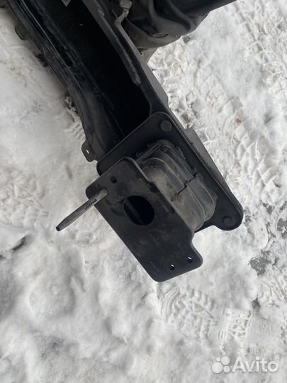 Усилитель заднего бампера hyundai Tucson