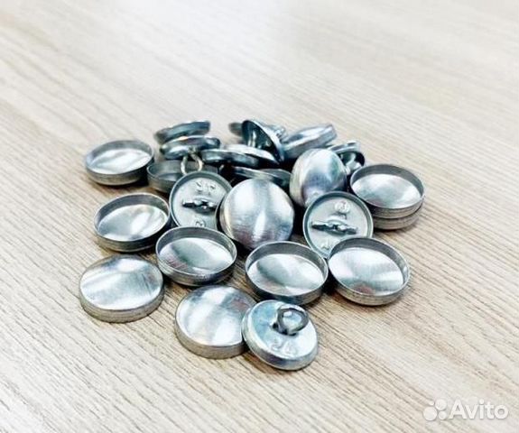 Пуговицы под обтяжку мебельные