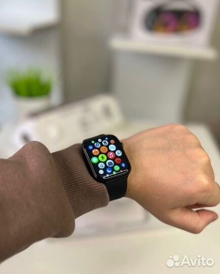 Apple watch 8/9 45 mm с яблоком при включении