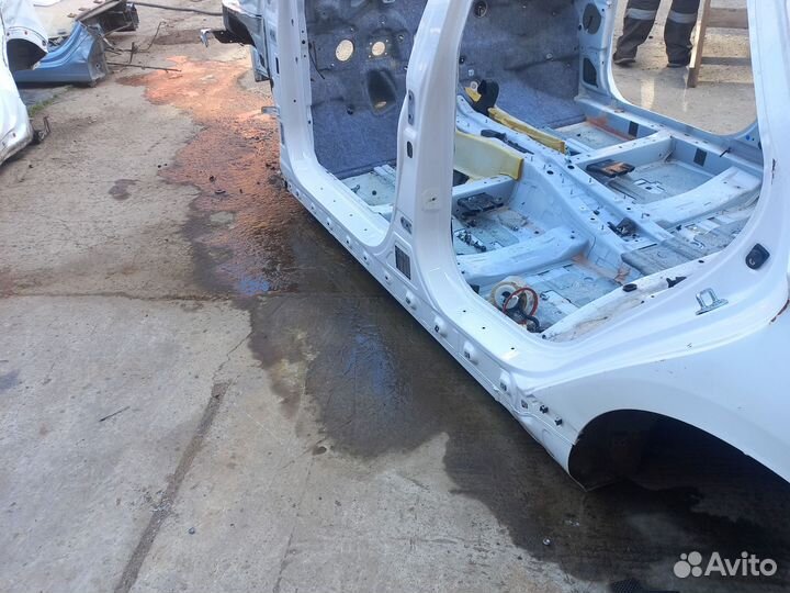 Порог левый Hyundai i40