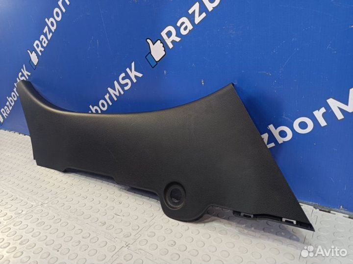 Обшивка стойки задней правая Renault Duster 2