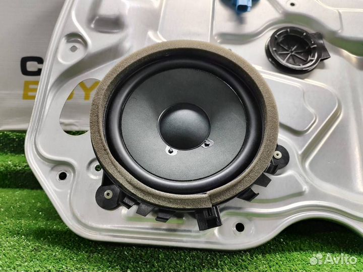 Стеклоподъемник передний правый в сборе Volvo C30