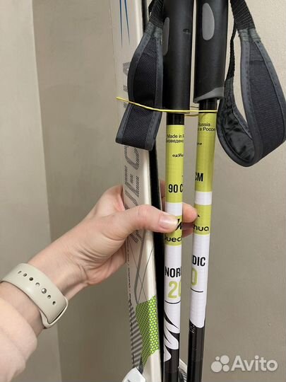 Беговые лыжи и ботинки 32 р-р