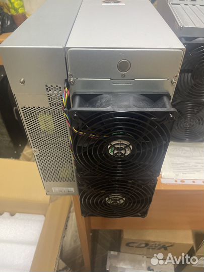 Antminer e9 pro 3780mh