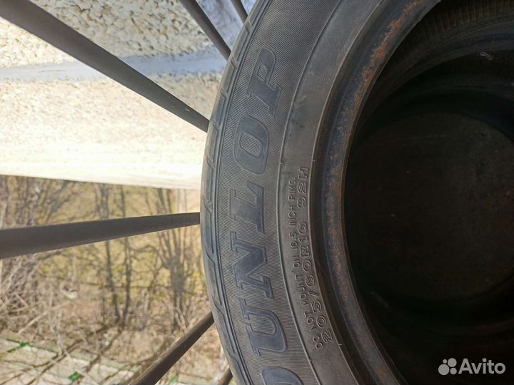 Dunlop SP Sport 2050M 16.5/20 R16