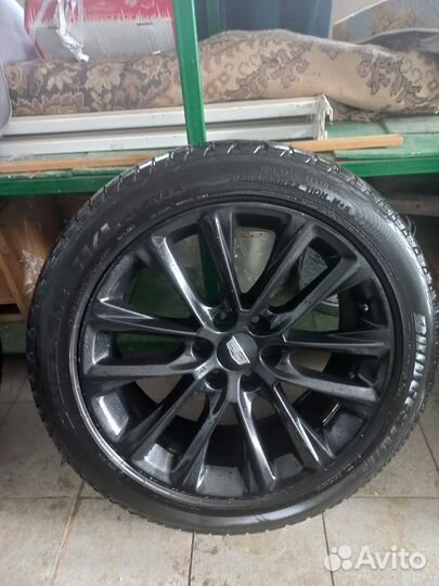 Bridgestone Alenza 001 285/45 R22 110H