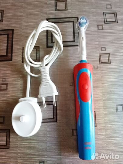 Зубная щетка Oral-B Braun