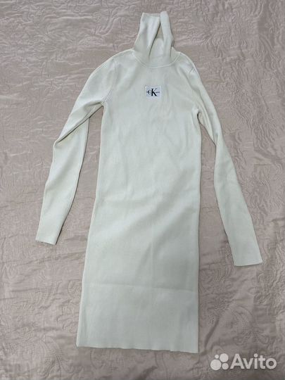 Платье Calvin Klein M