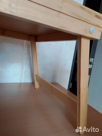 Поднос на ножках