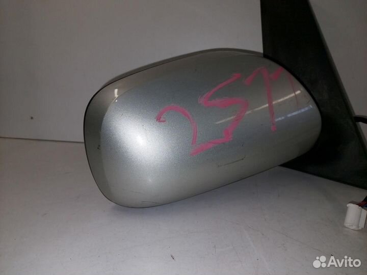 Зеркало наружное правое Toyota Prius 2 NHW20
