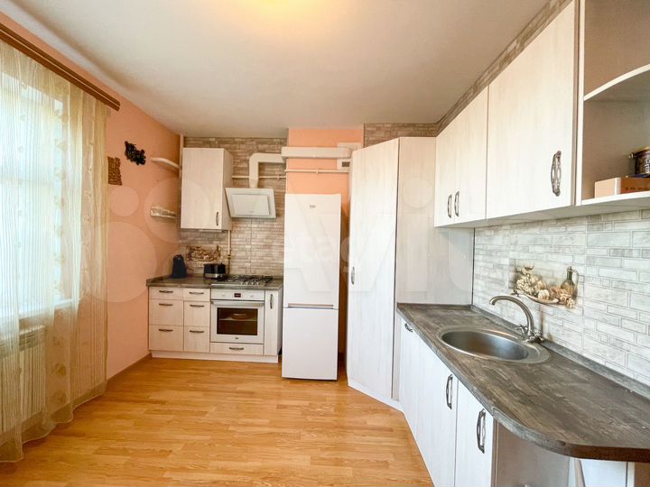 3-к. квартира, 87,6 м², 1/9 эт.